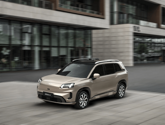 Кроссовер GAC Aion V для России: комплектации автомобиля и цены