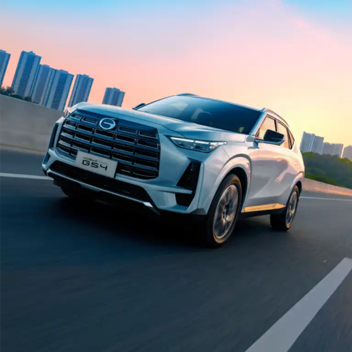 Стали известны комплектации для GAC GS4 c полным приводом
